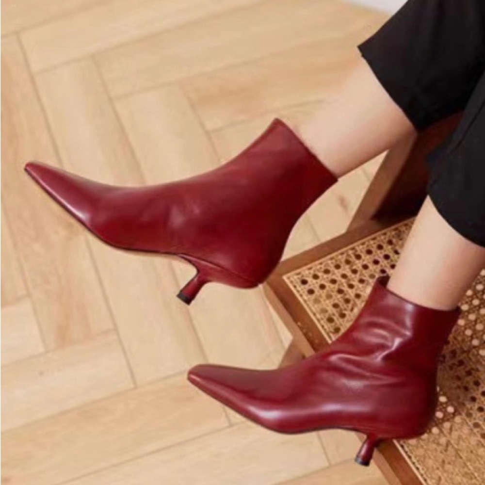 New C.Paravano Ankle Boots for Women | High Heel Boots I
Ankle Booties